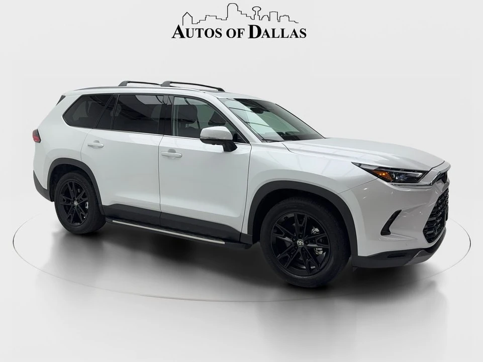 2026 Toyota Highlander - Image 2 of 31