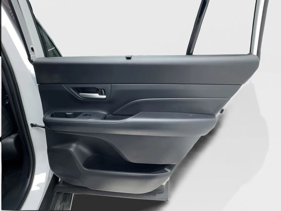 2026 Toyota Highlander - Image 31 of 31
