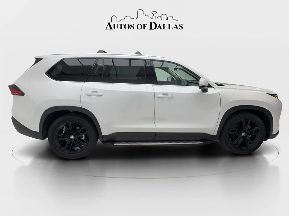 2026 Toyota Highlander - Image 7 of 31