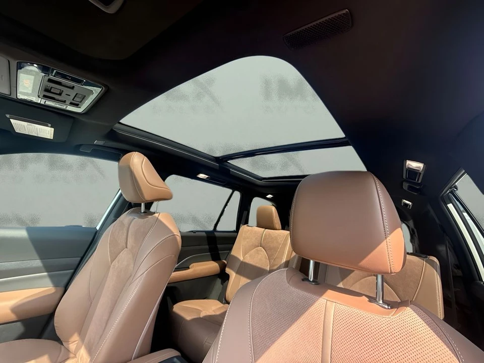 2026 Toyota Highlander - Image 6 of 27
