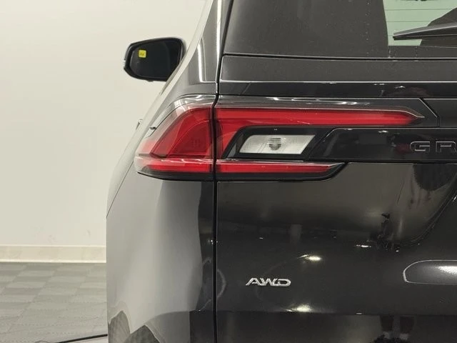 2026 Toyota Highlander - Image 9 of 12