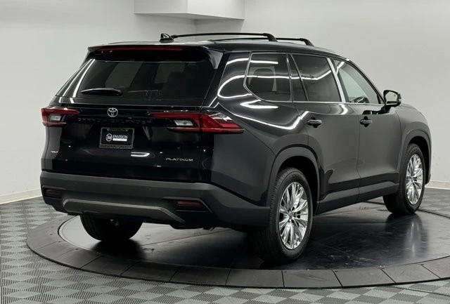 2026 Toyota Highlander - Image 6 of 12