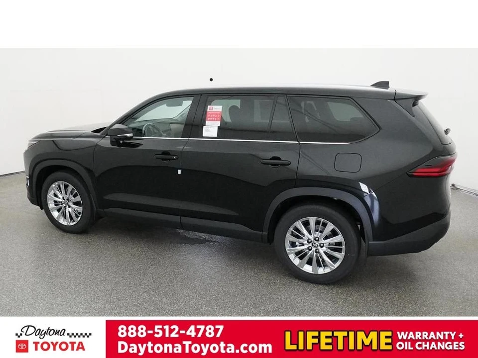 2026 Toyota Highlander - Image 4 of 12