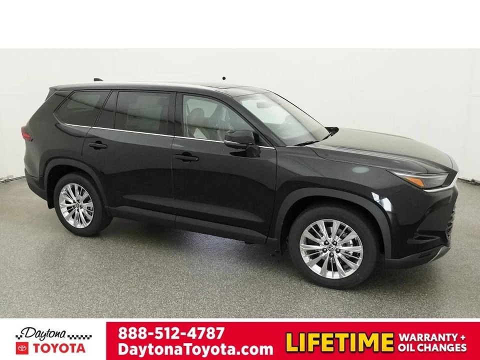 2026 Toyota Highlander - Image 12 of 12