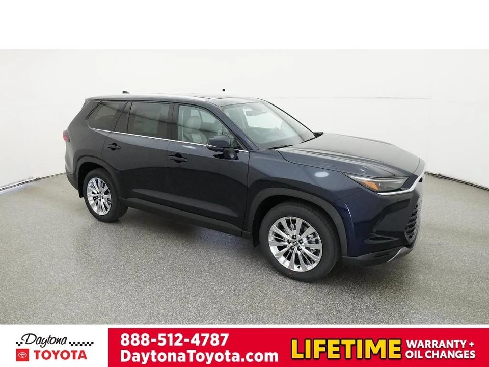 2026 Toyota Highlander - Image 12 of 12