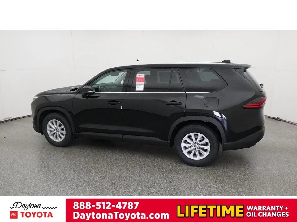 2026 Toyota Highlander - Image 4 of 12