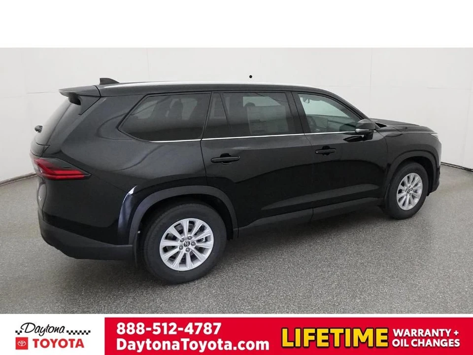 2026 Toyota Highlander - Image 10 of 12