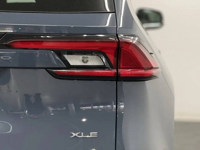 2026 Toyota Highlander - Image 7 of 12