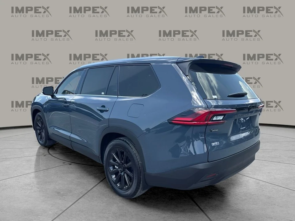2026 Toyota Highlander - Image 3 of 31