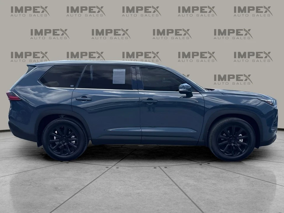 2026 Toyota Highlander - Image 6 of 31