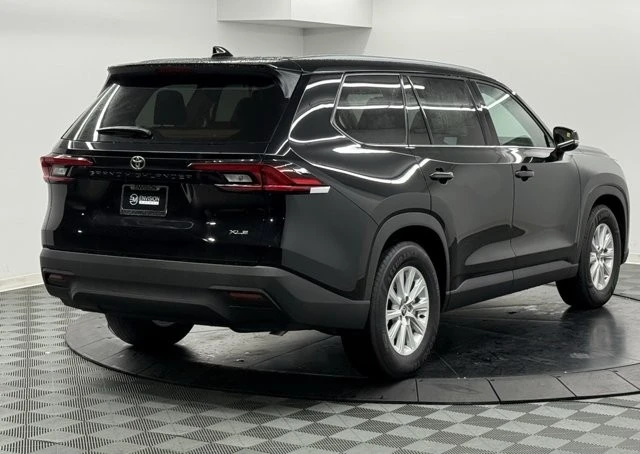 2026 Toyota Highlander - Image 6 of 12