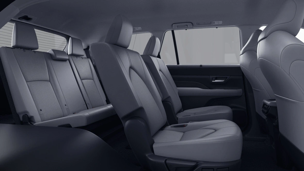 2026 Toyota Highlander - Image 7 of 8