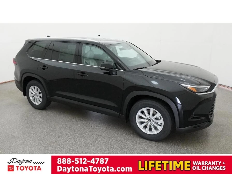 2026 Toyota Highlander - Image 12 of 12