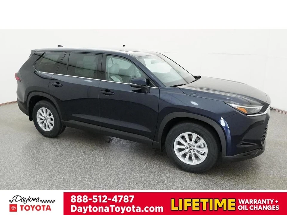 2026 Toyota Highlander - Image 12 of 12