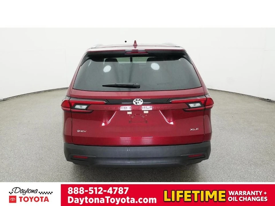 2026 Toyota Highlander - Image 7 of 12