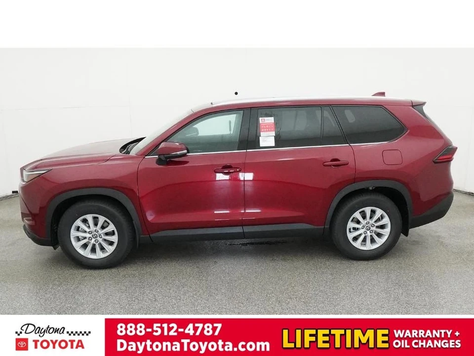 2026 Toyota Highlander - Image 3 of 12