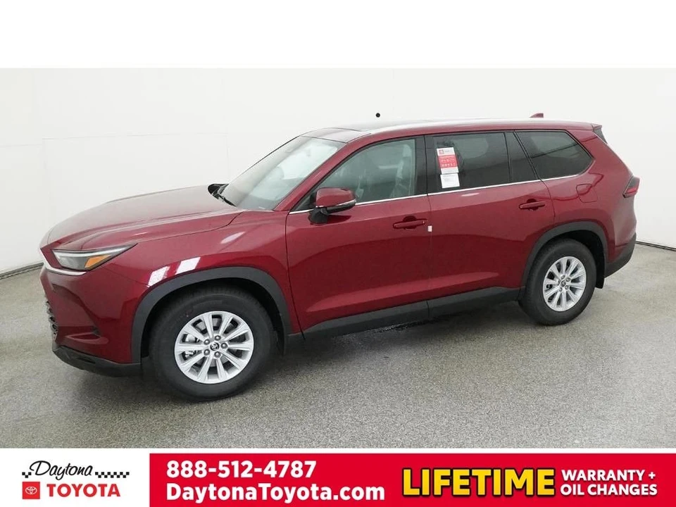 2026 Toyota Highlander - Image 2 of 12