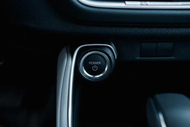 2026 Toyota Highlander - Image 15 of 17