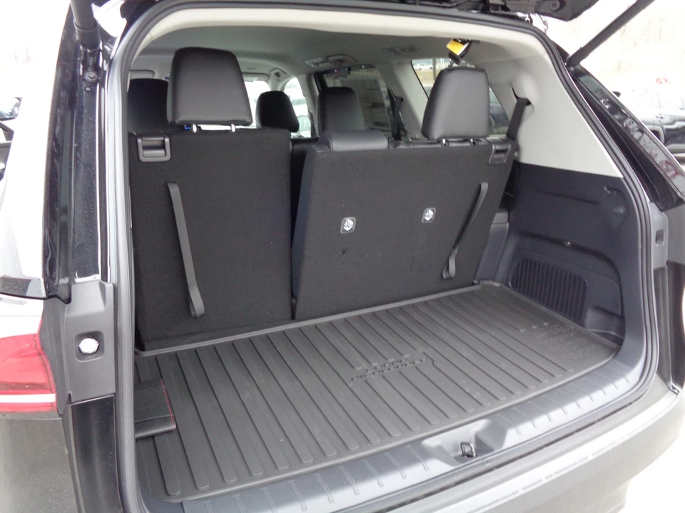 2026 Toyota Highlander - Image 15 of 21