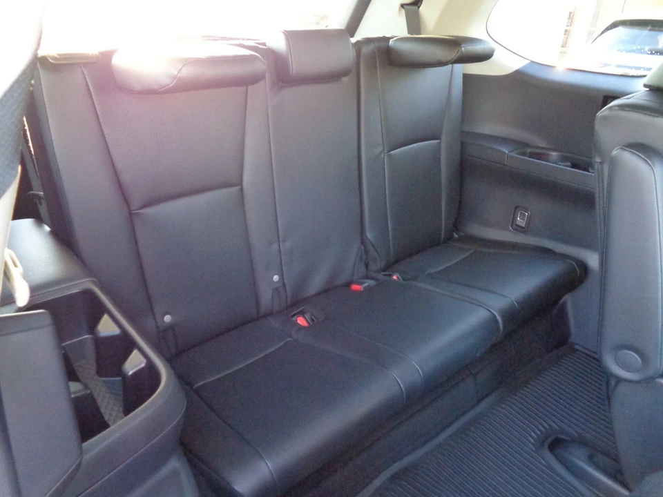 2026 Toyota Highlander - Image 18 of 21