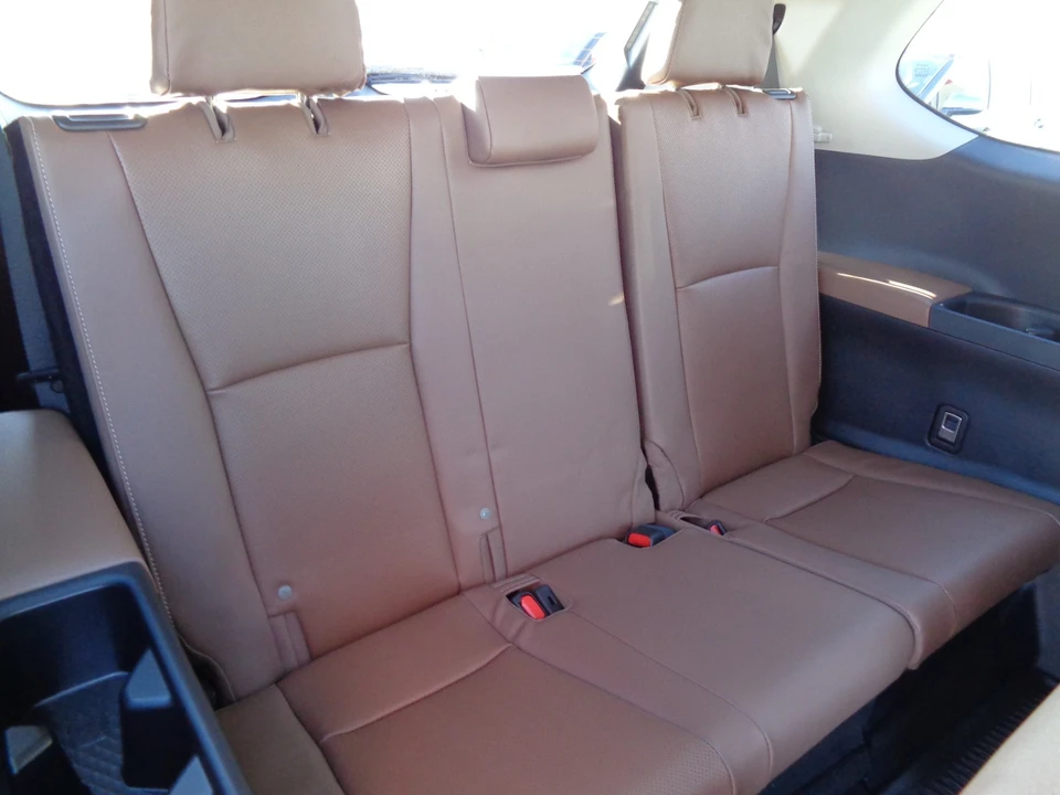 2026 Toyota Highlander - Image 19 of 21