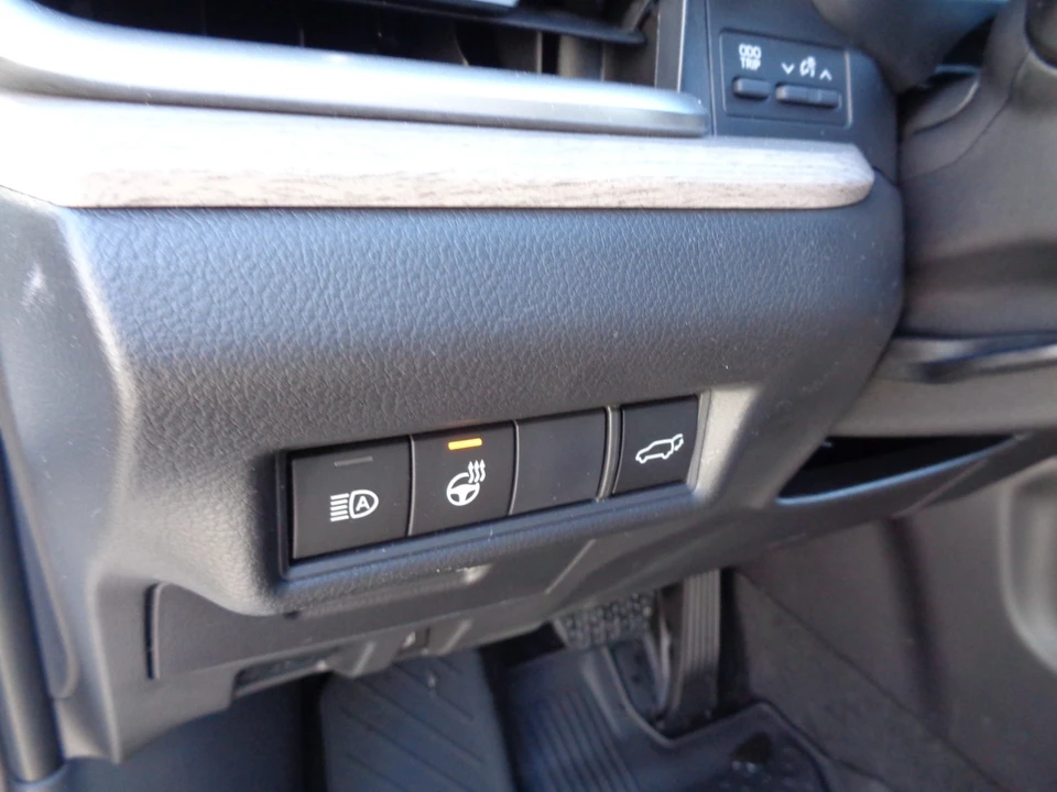 2026 Toyota Highlander - Image 13 of 21