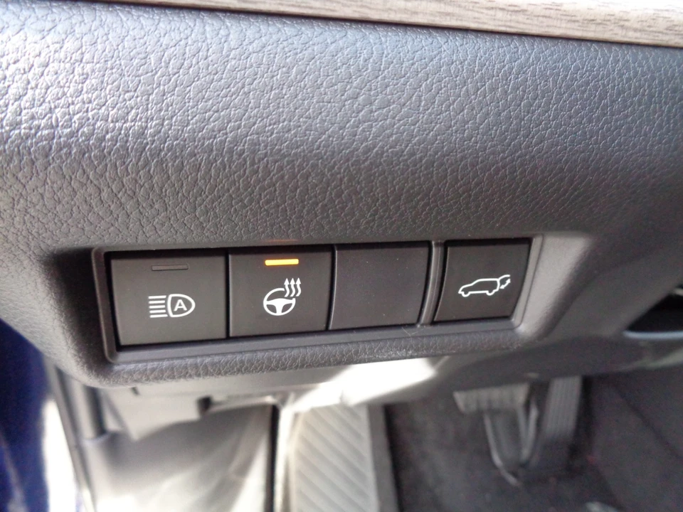 2026 Toyota Highlander - Image 14 of 21