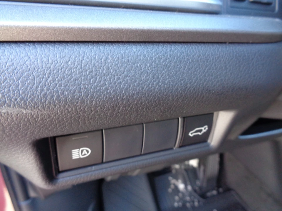2026 Toyota Highlander - Image 13 of 21