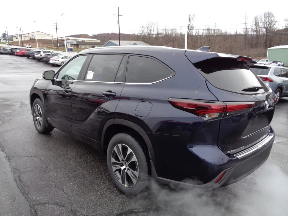 2026 Toyota Highlander - Image 6 of 21