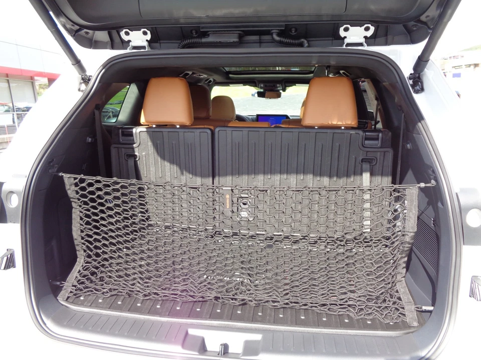 2026 Toyota Highlander - Image 20 of 21