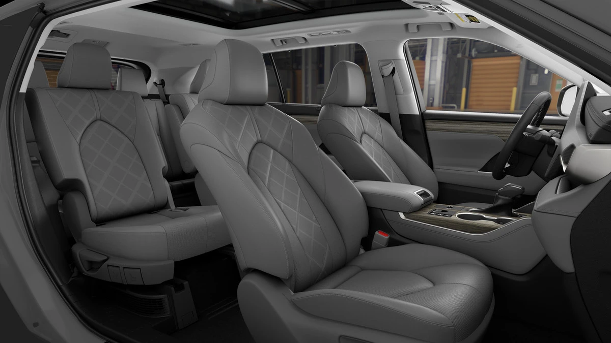 2026 Toyota Highlander - Image 10 of 10