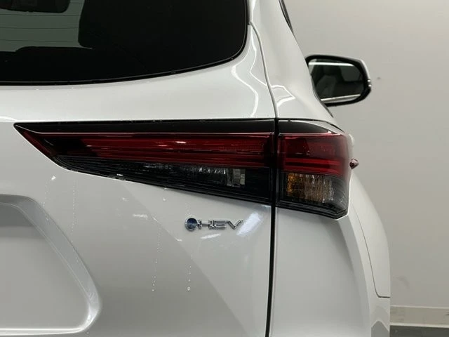 2026 Toyota Highlander - Image 7 of 12