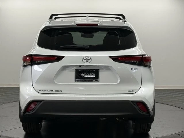 2026 Toyota Highlander - Image 8 of 12