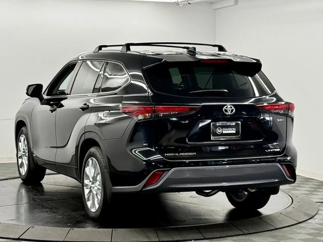 2026 Toyota Highlander - Image 10 of 21