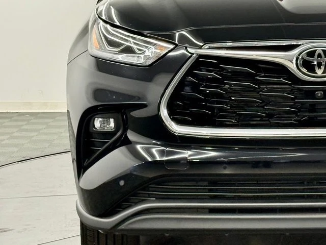 2026 Toyota Highlander - Image 7 of 21