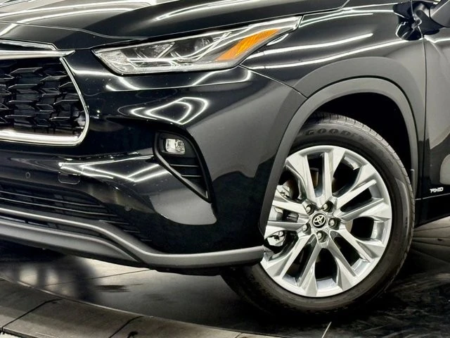 2026 Toyota Highlander - Image 4 of 21