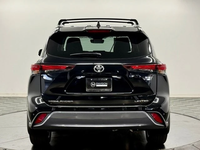 2026 Toyota Highlander - Image 9 of 21