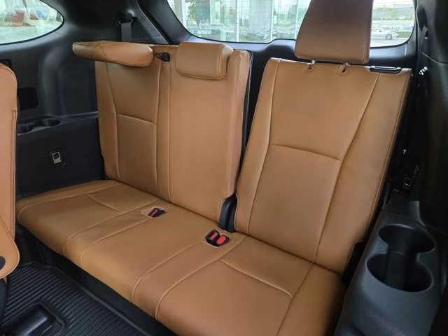 2026 Toyota Highlander - Image 9 of 12