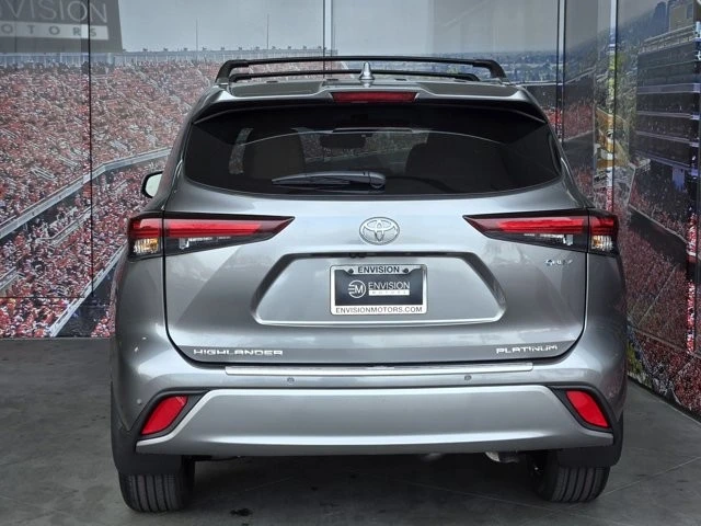 2026 Toyota Highlander - Image 6 of 12