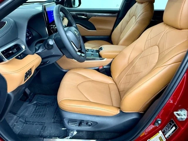 2026 Toyota Highlander - Image 20 of 21