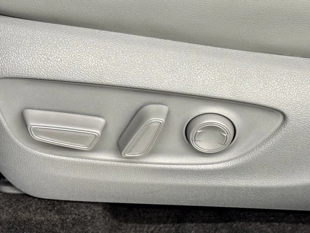 2026 Toyota Highlander - Image 21 of 21