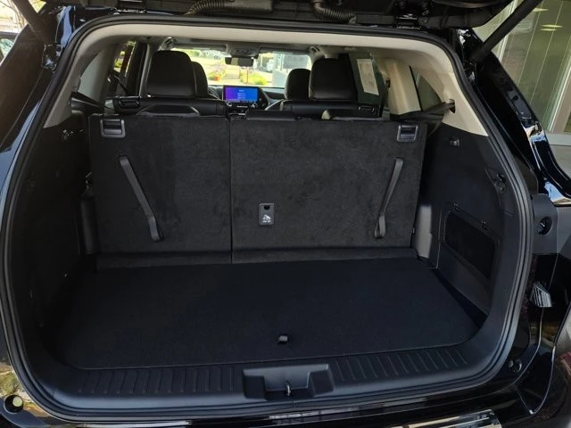 2026 Toyota Highlander - Image 26 of 29