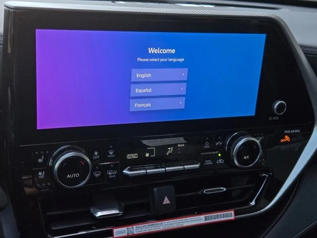 2026 Toyota Highlander - Image 16 of 29