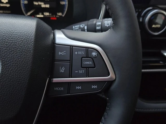 2026 Toyota Highlander - Image 22 of 29