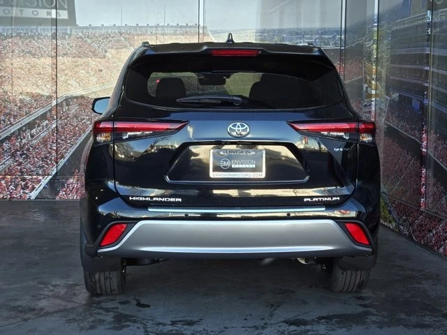 2026 Toyota Highlander - Image 6 of 12