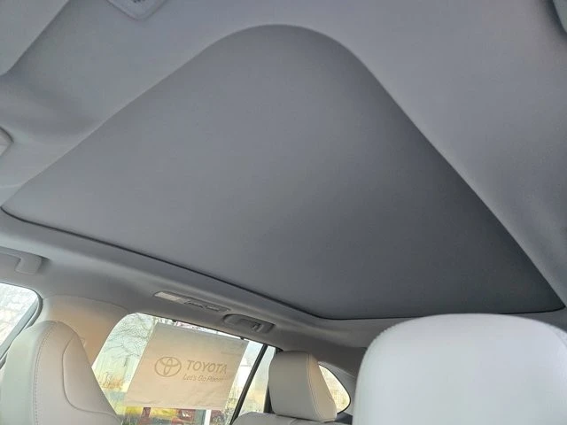 2026 Toyota Highlander - Image 12 of 12