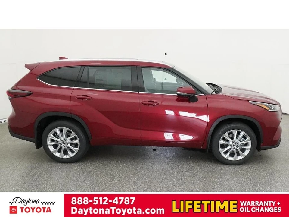 2026 Toyota Highlander - Image 11 of 12