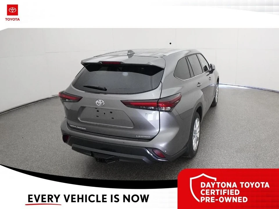 2026 Toyota Highlander - Image 8 of 12