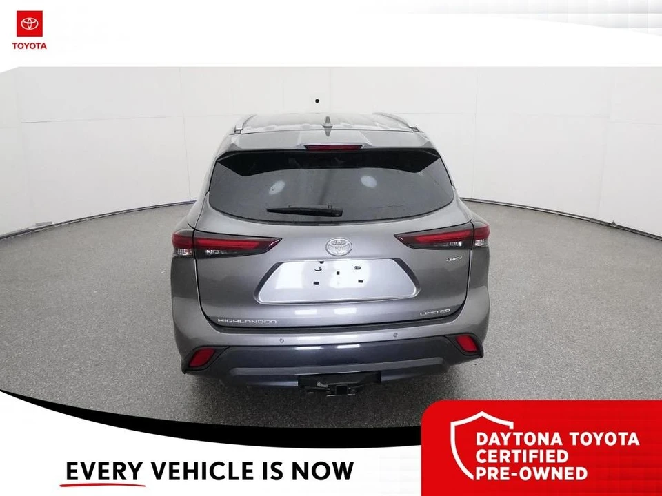 2026 Toyota Highlander - Image 7 of 12