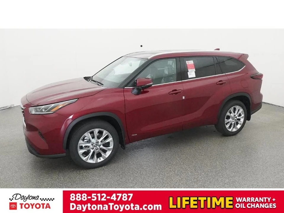 2026 Toyota Highlander - Image 2 of 12